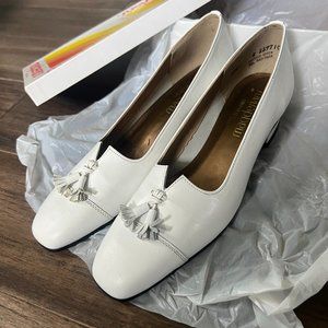 Magdesians 8 Slim White Kidskin Dress Shoes